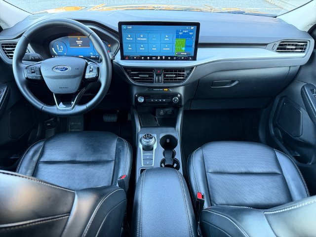 Certified 2025 Ford Escape Platinum AWD/4WD image 21