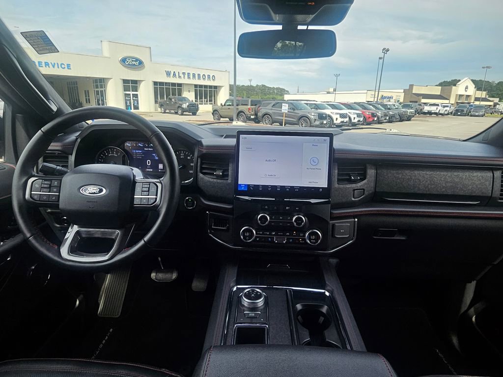 Certified 2024 Ford Expedition Limited RWD image 5