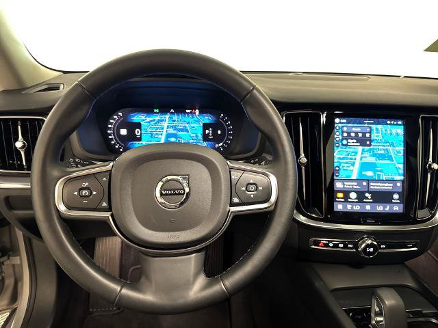 Used 2025 Volvo S60 B5 Core AWD/4WD image 7