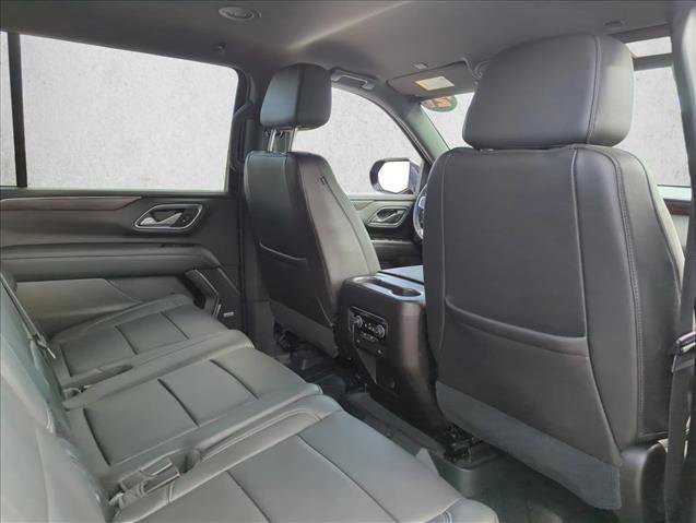 Used 2021 Chevrolet Suburban Z71 image 24