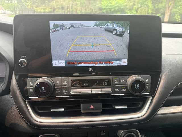 Used 2024 Toyota Grand Highlander AWD image 32