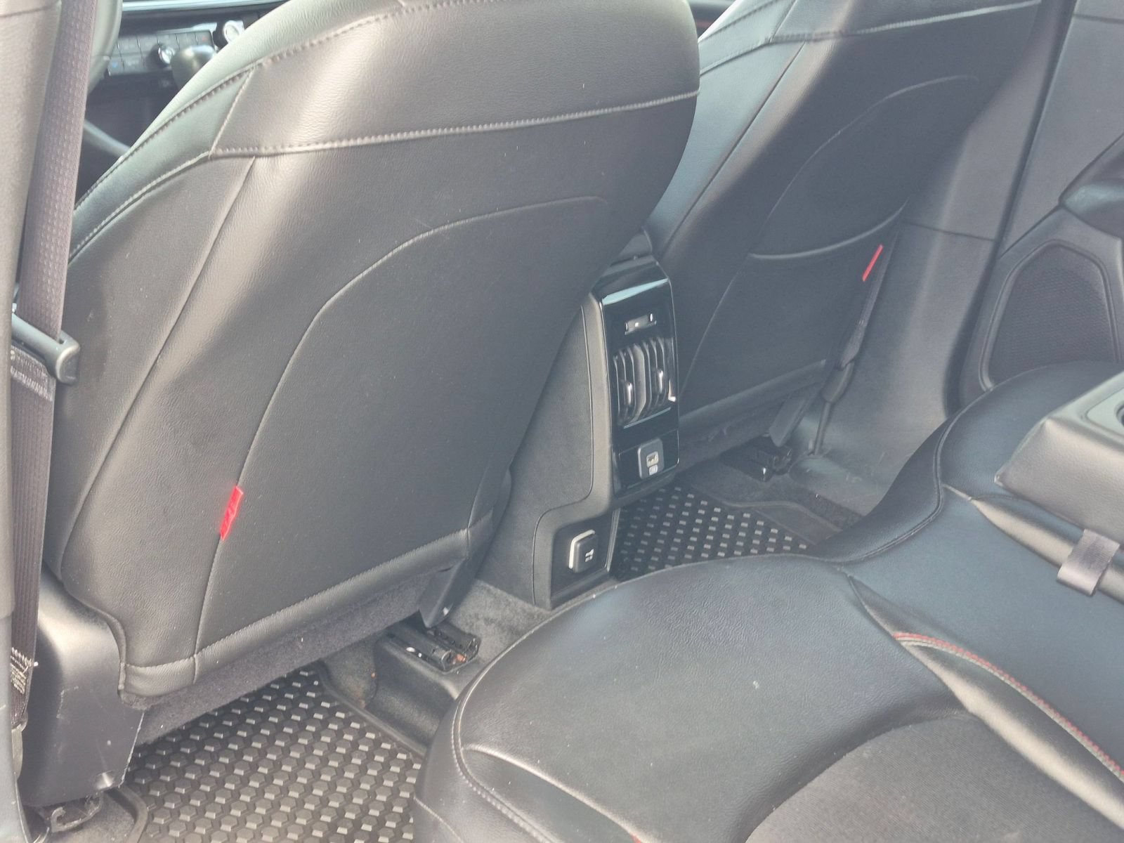 Used 2025 Jeep Compass Trailhawk AWD/4WD image 26