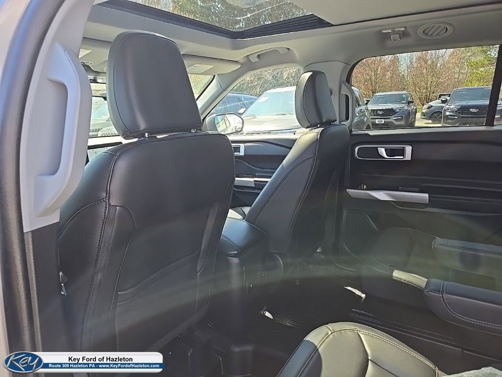 Certified 2023 Ford Explorer XLT w/ Equipment Group 202A AWD/4WD image 54