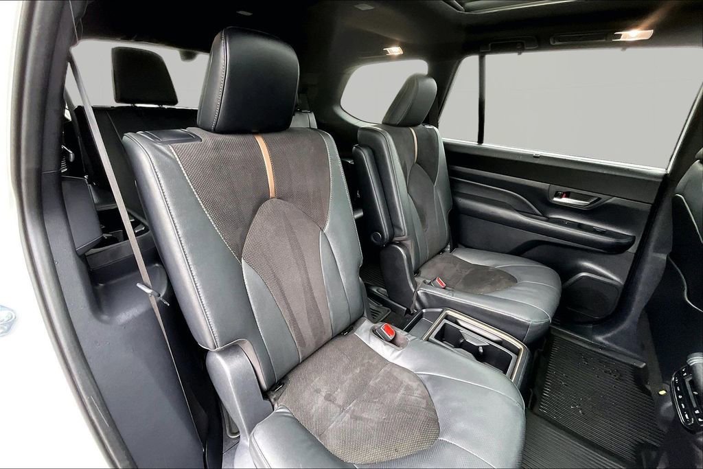 Used 2024 Toyota Grand Highlander AWD Hybrid image 27