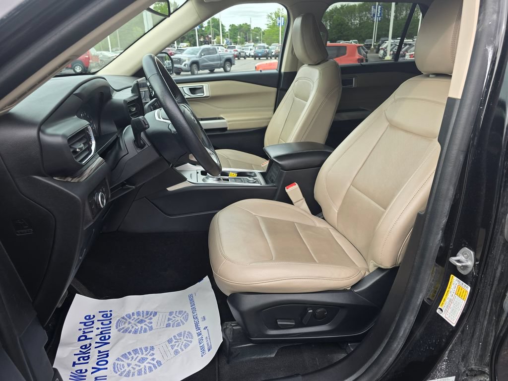Certified 2023 Ford Explorer Limited AWD/4WD image 14