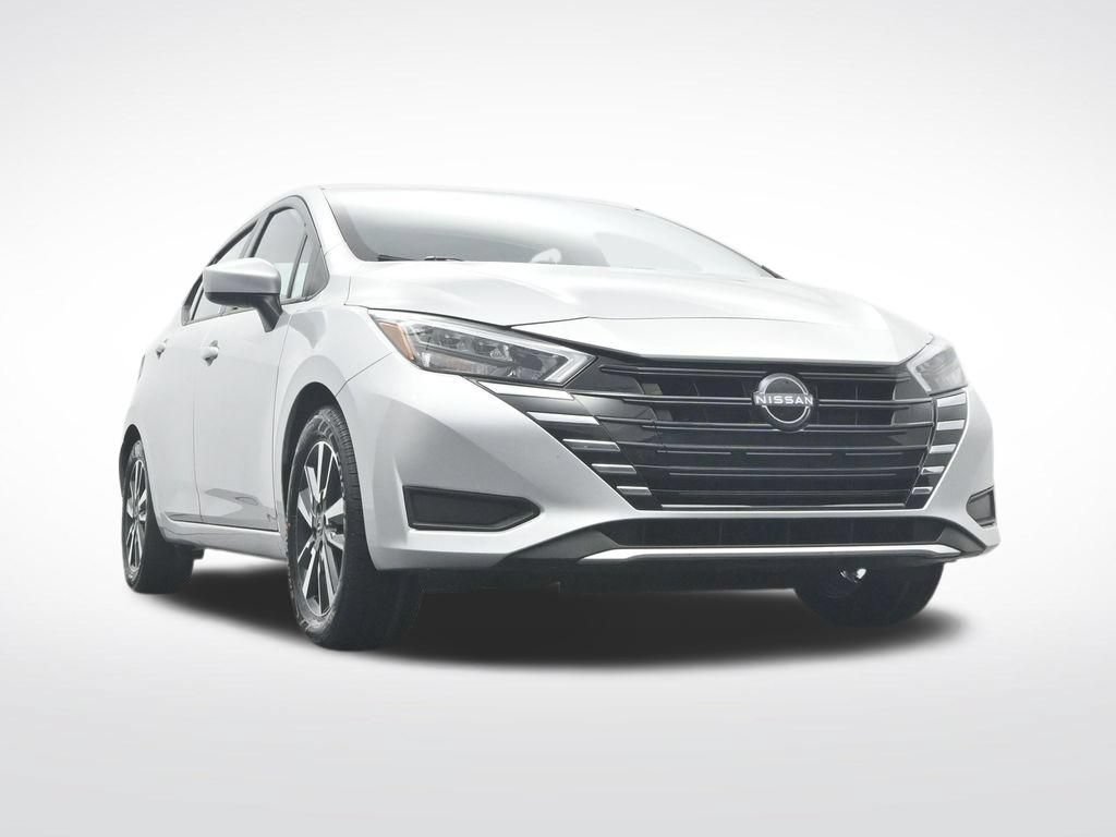 Used 2025 Nissan Versa SV FWD image 38