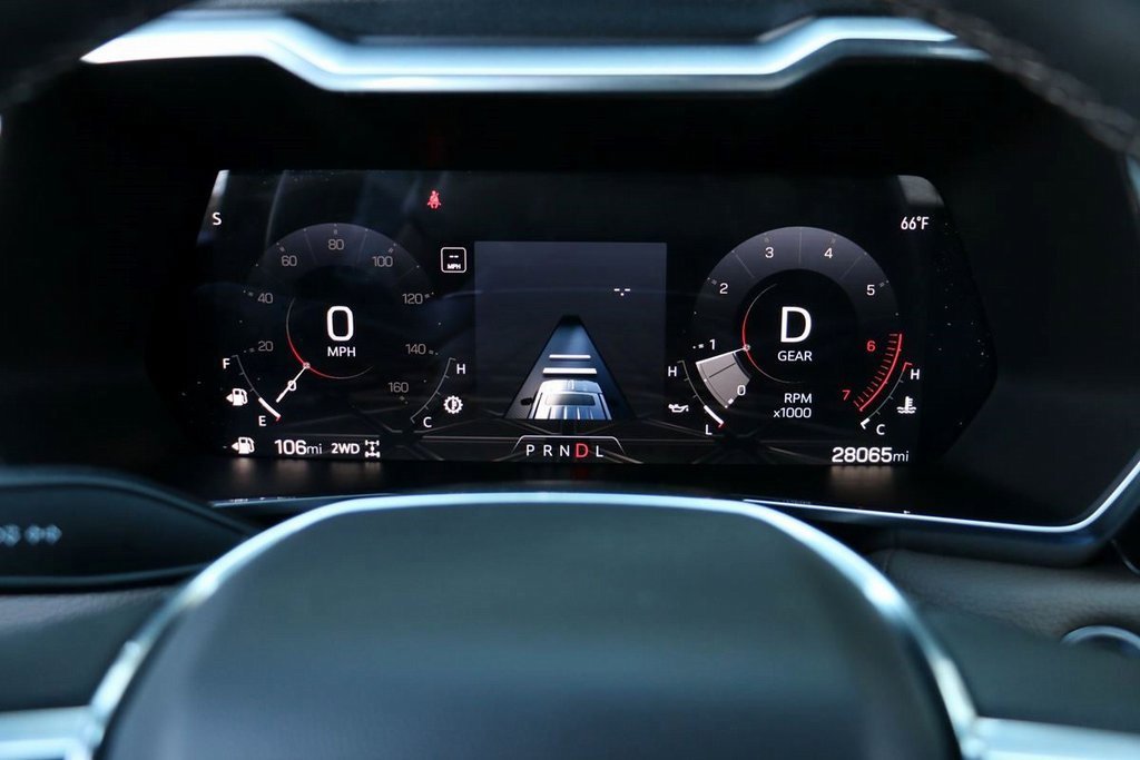 Used 2024 GMC Canyon Denali w/ LPO, Denali Black Edition image 11