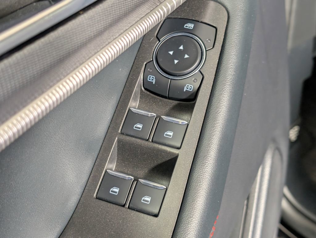 Certified 2025 Ford Explorer ST-Line w/ ST-Line Street Pack AWD/4WD image 24