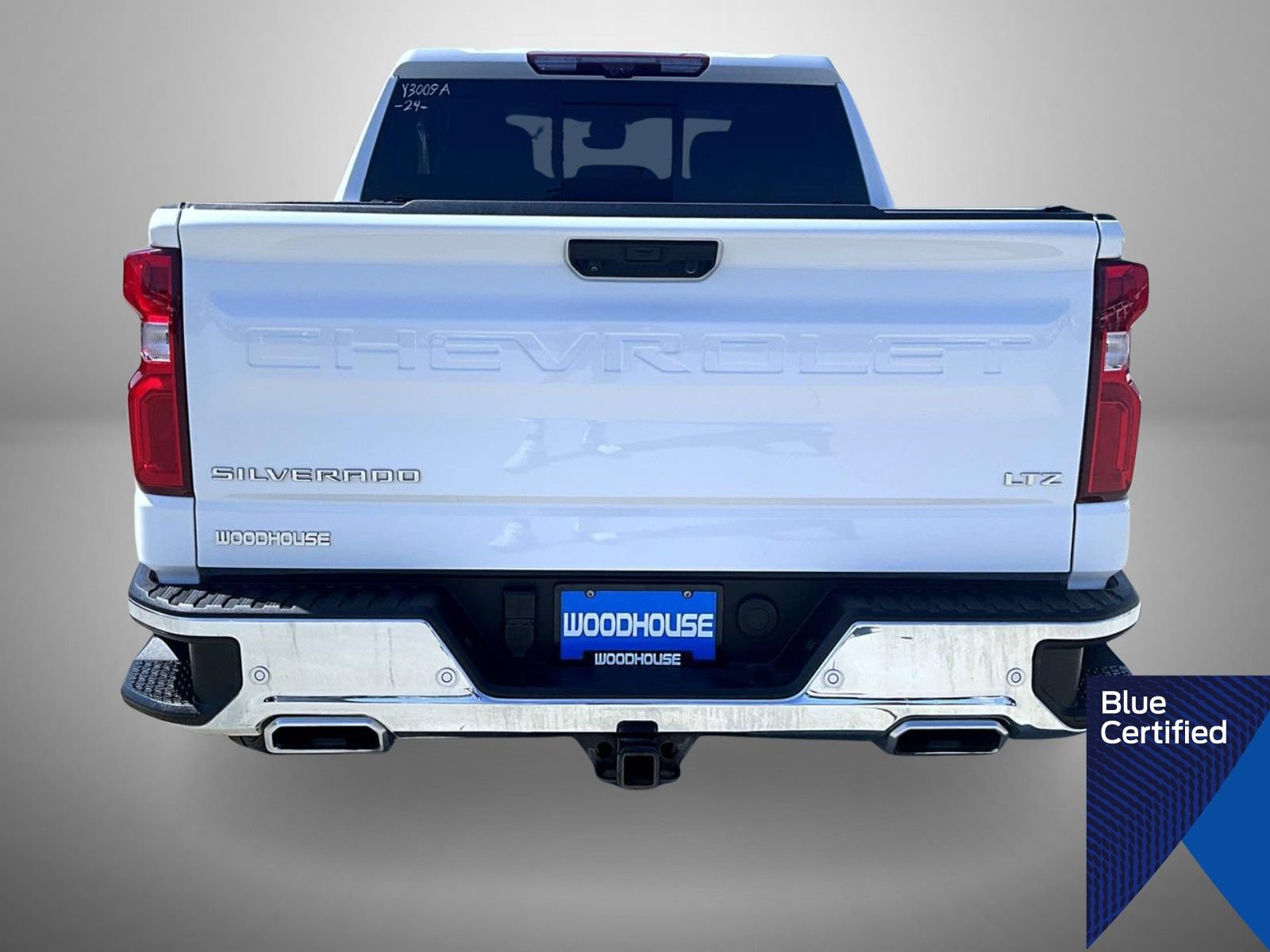 Used 2024 Chevrolet Silverado 1500 LTZ AWD/4WD image 6