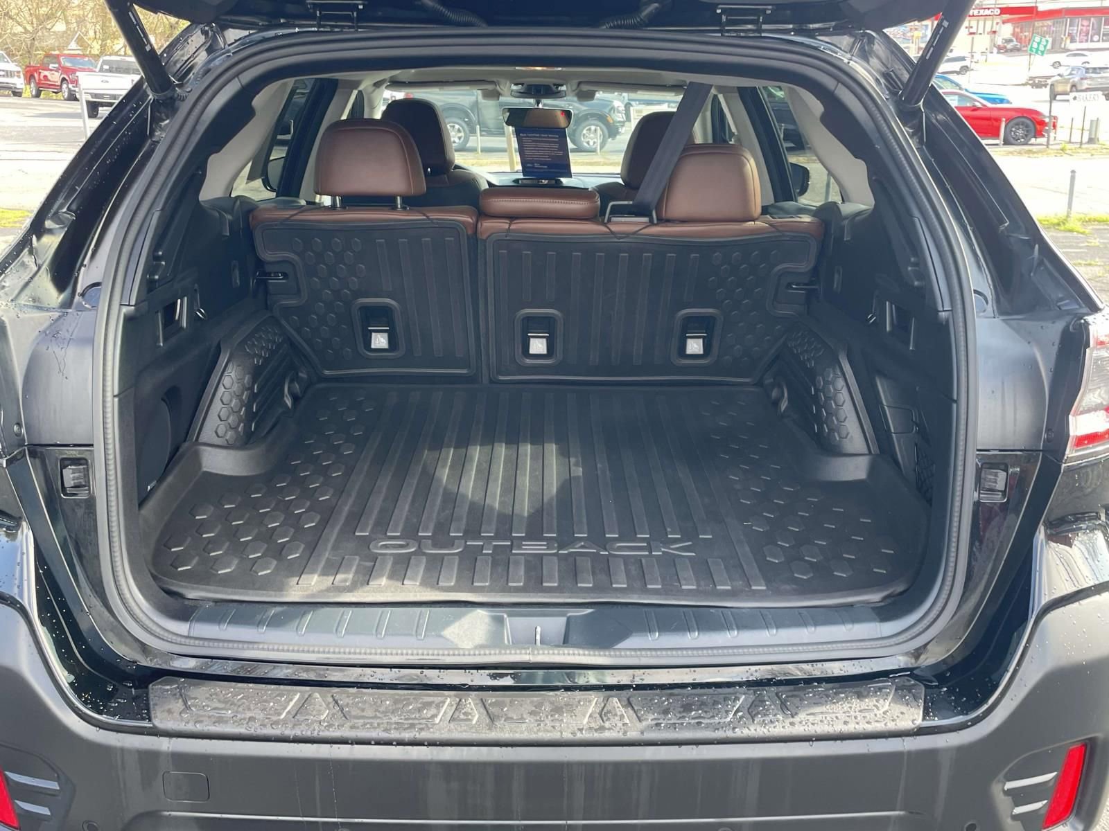 Used 2022 Subaru Outback Touring XT image 11