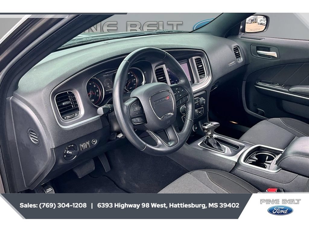 Used 2021 Dodge Charger SXT RWD image 12