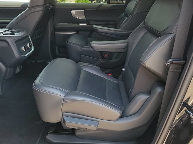 Certified 2025 Ford Expedition Max Platinum AWD/4WD image 8