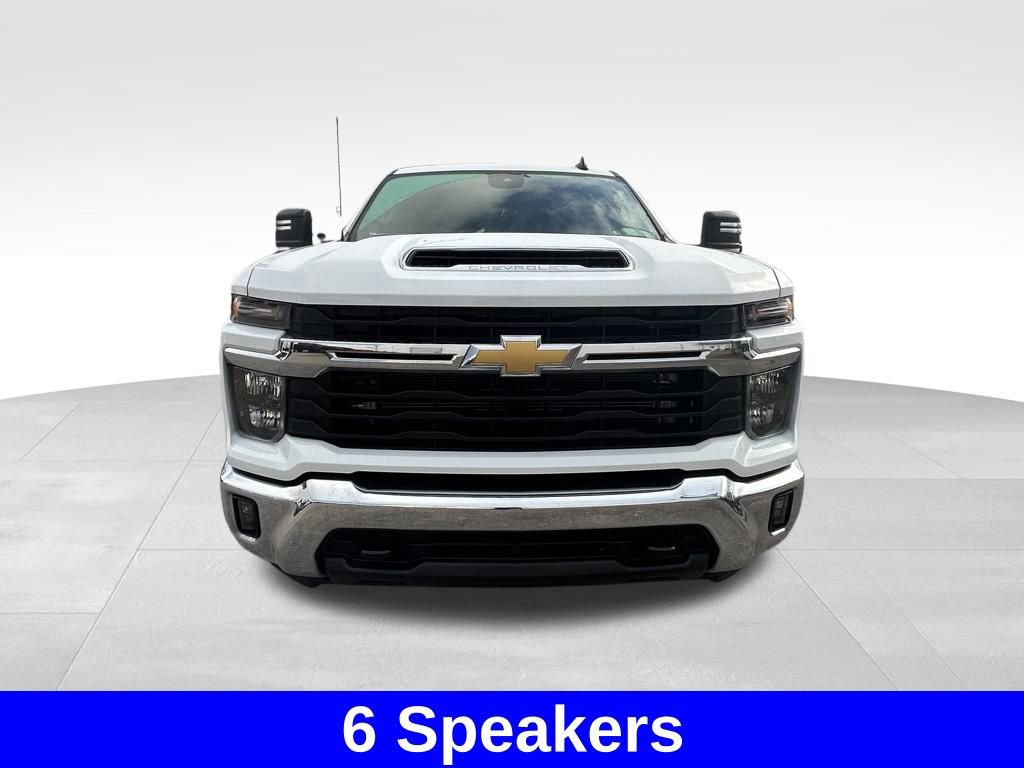 Used 2025 Chevrolet Silverado 2500 LT w/ Convenience Package image 9