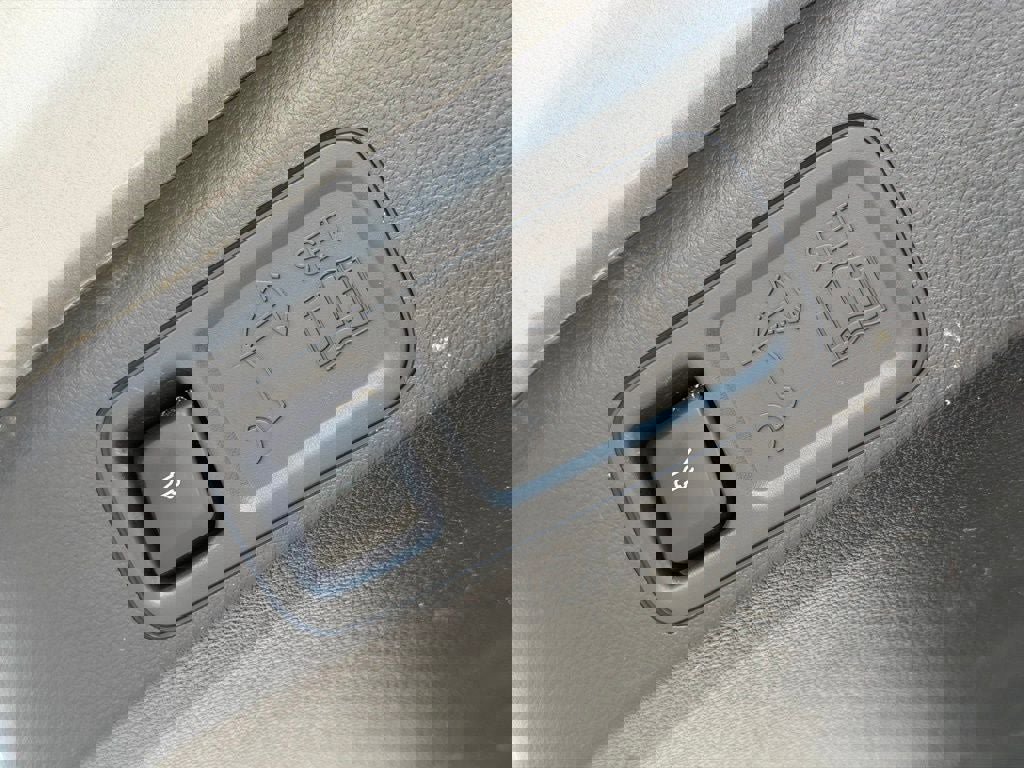 Certified 2024 Ford Expedition XLT image 48