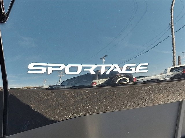 Used 2024 Kia Sportage EX w/ EX Premium Package image 32