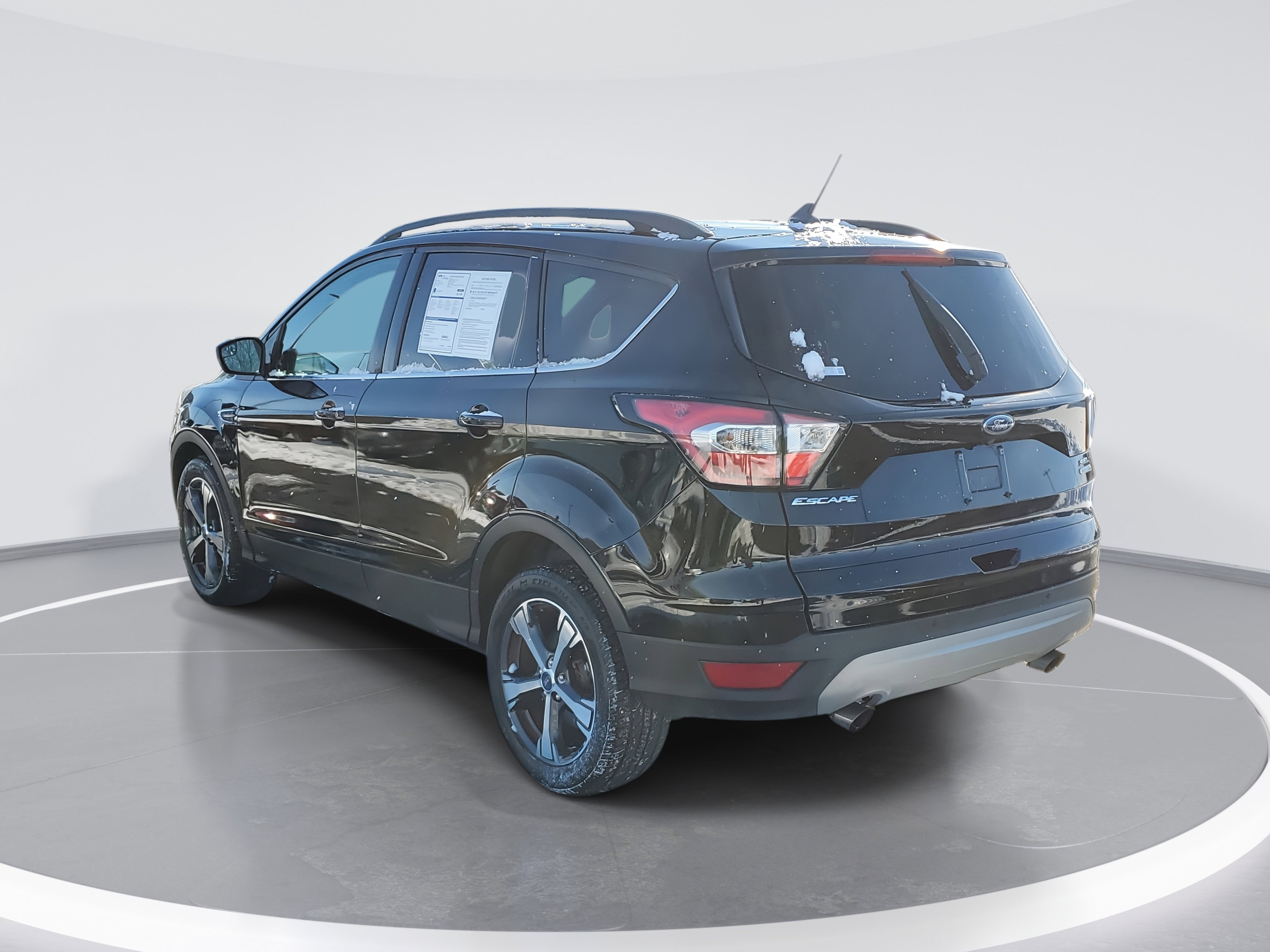 Certified 2018 Ford Escape SEL image 4