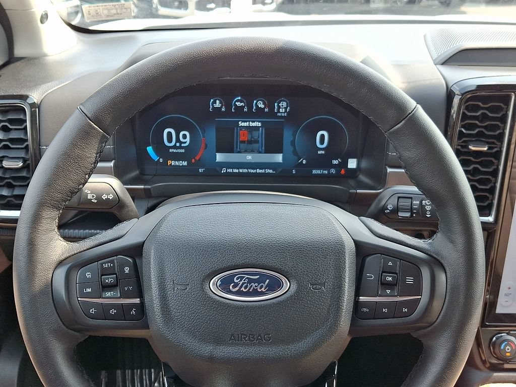 Certified 2025 Ford Ranger Lariat w/ FX4 Off-Road Package AWD/4WD image 18