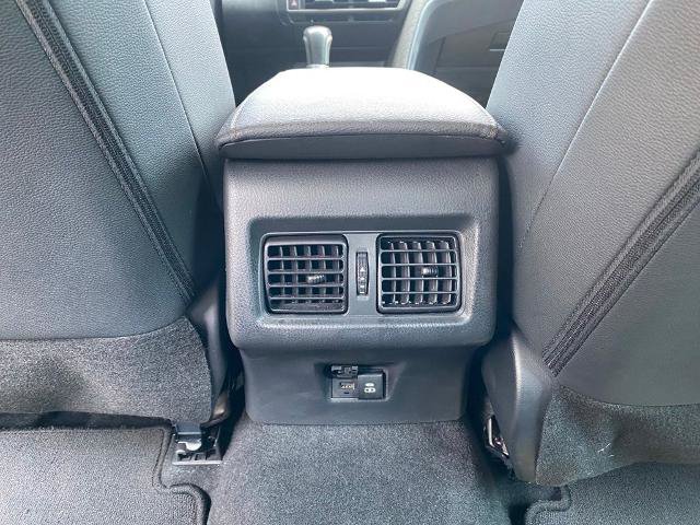 Used 2025 Toyota Camry XLE FWD image 30