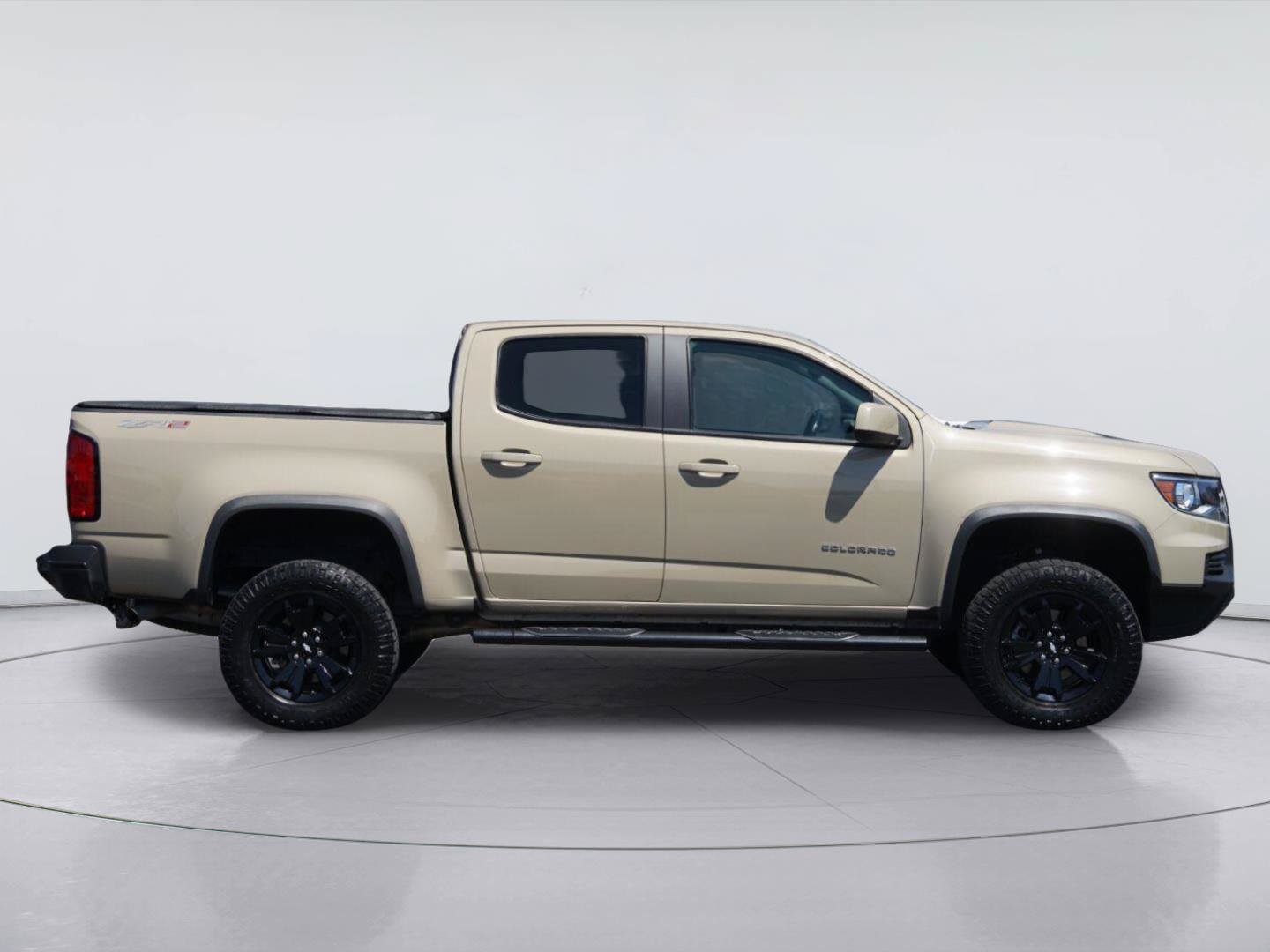 Used 2022 Chevrolet Colorado ZR2 w/ ZR2 Dusk Special Edition AWD/4WD image 5