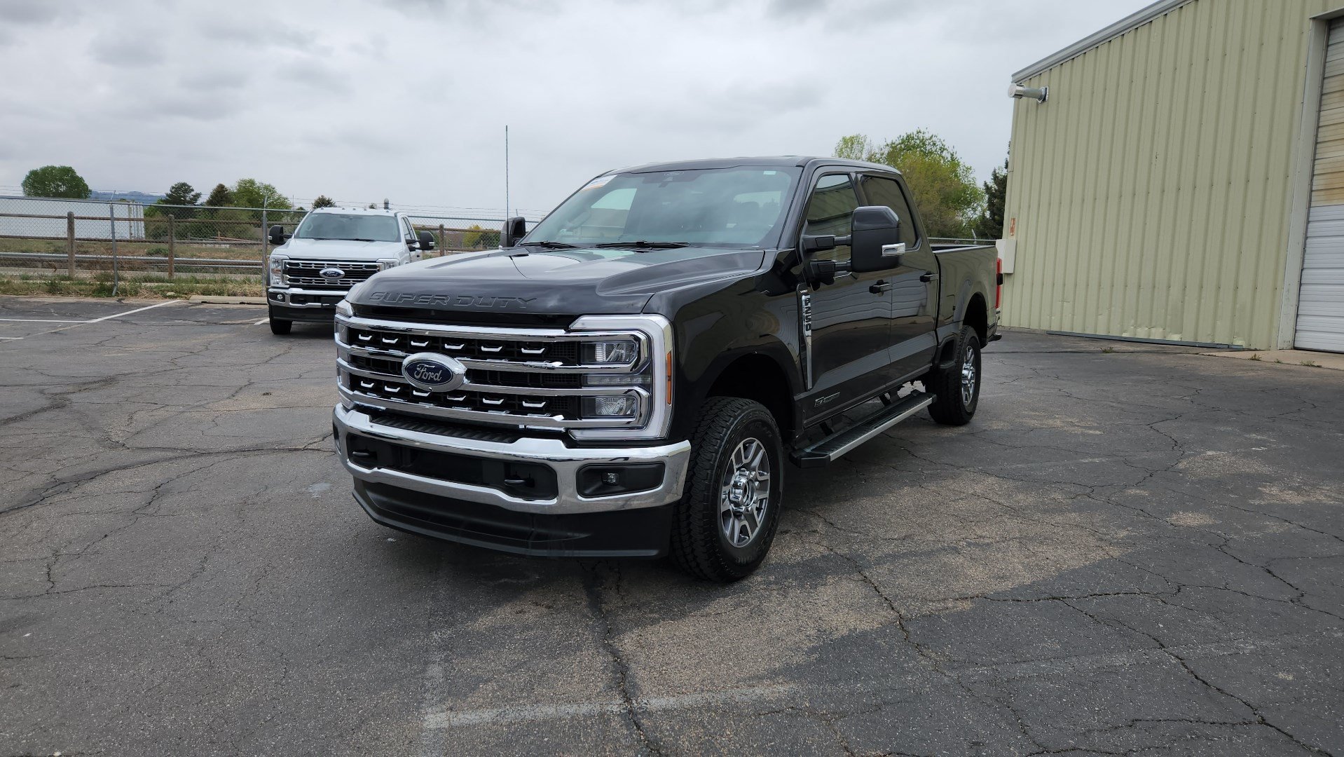 Certified 2025 Ford F250 Lariat AWD/4WD image 3
