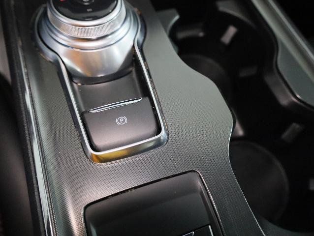 Certified 2024 Ford Edge ST-Line AWD/4WD image 19