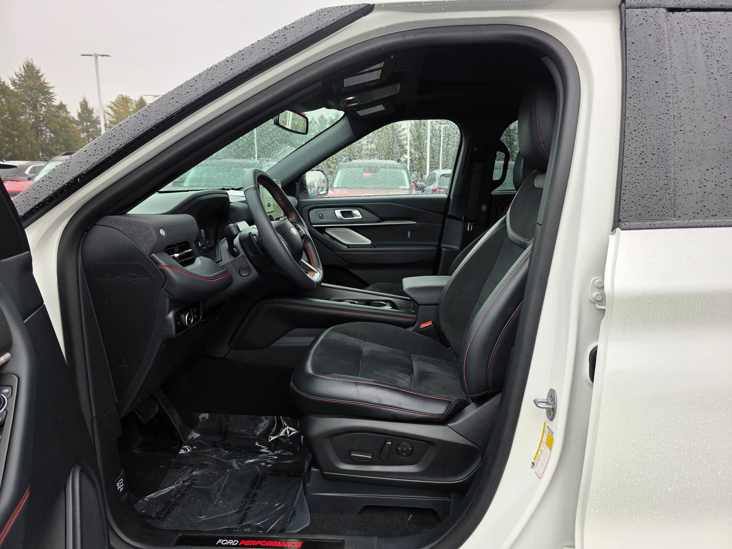 Certified 2025 Ford Explorer ST AWD/4WD image 21