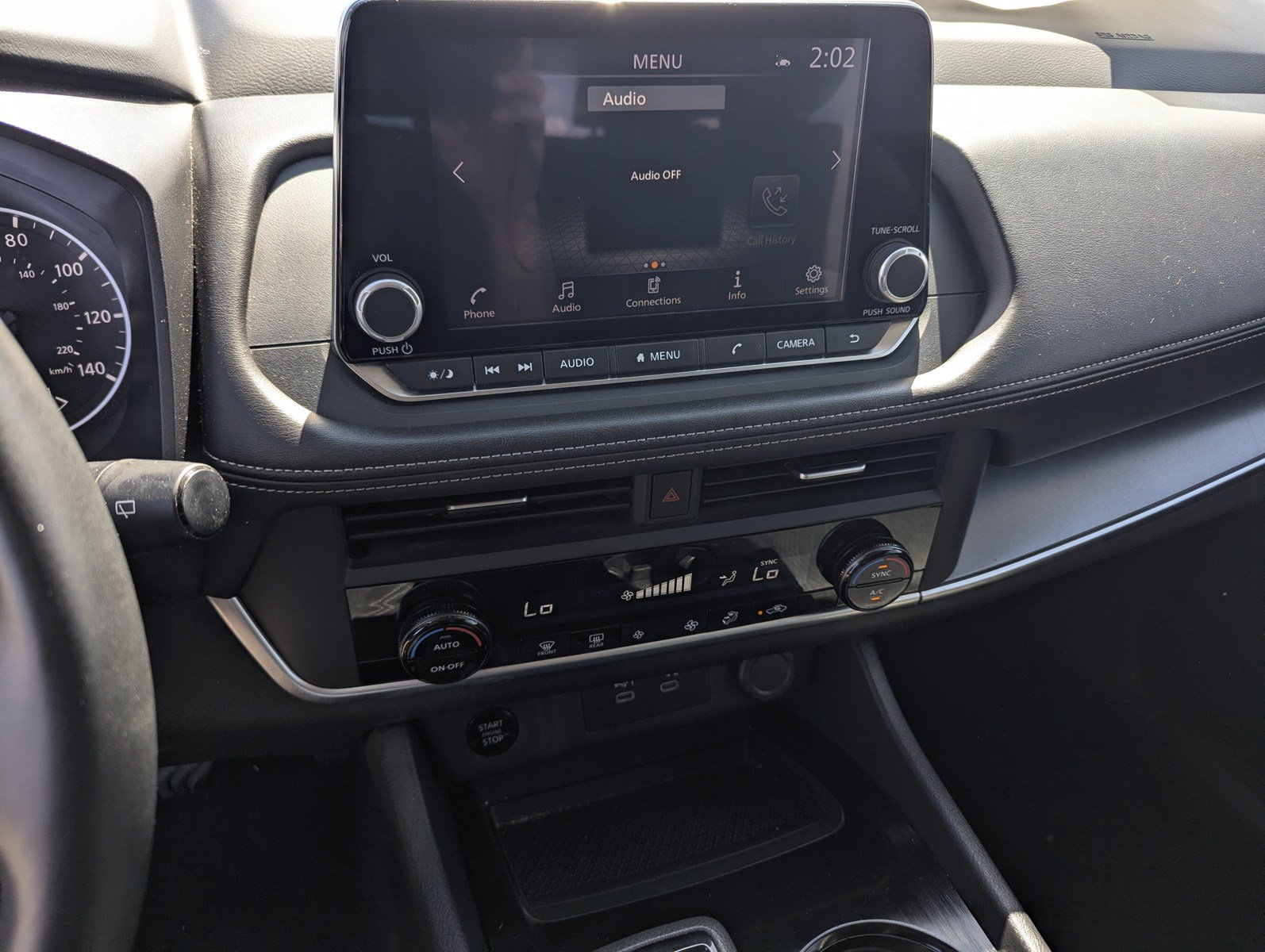 Used 2025 Nissan Rogue SV AWD/4WD image 12