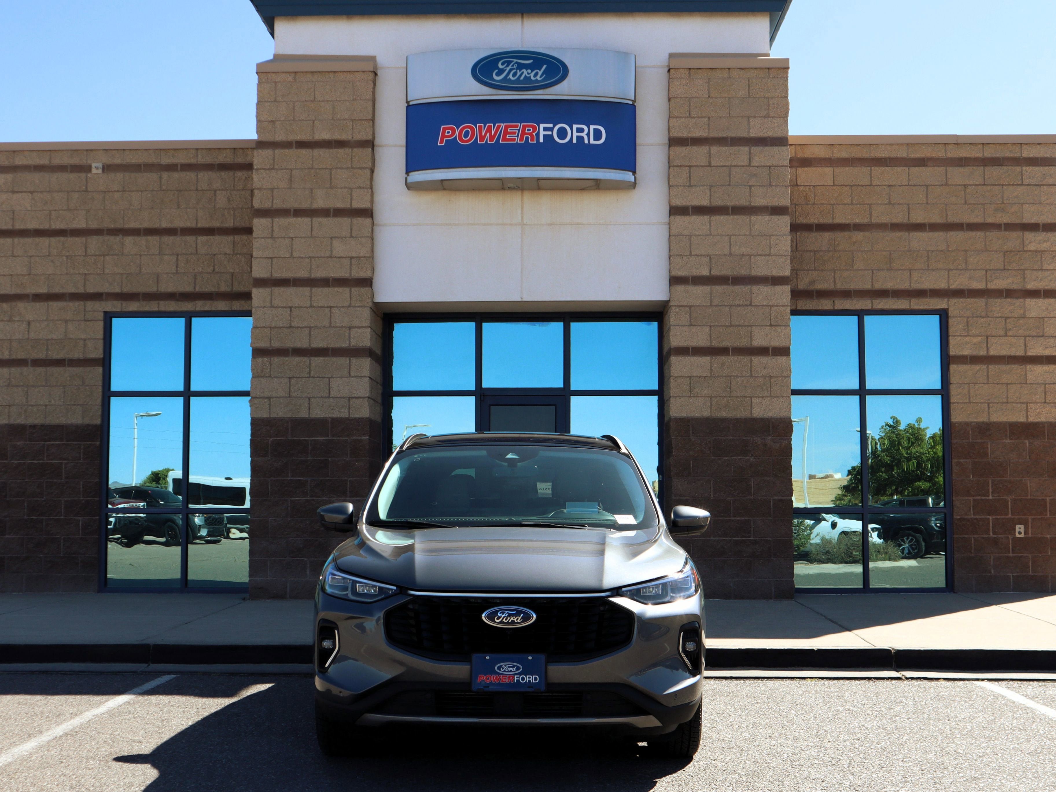 Certified 2023 Ford Escape Platinum w/ Premium Technology Package AWD/4WD image 8