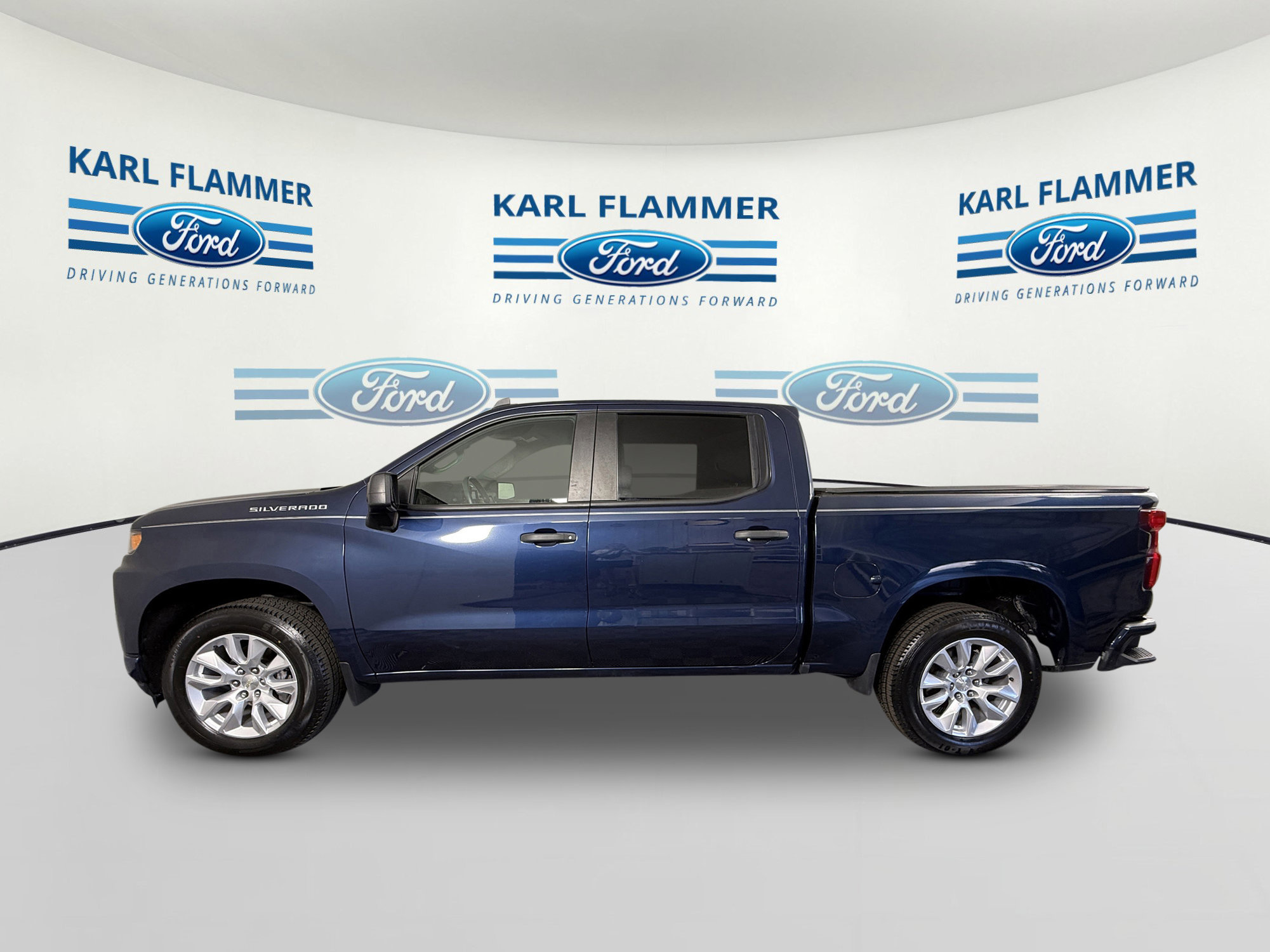 Used 2022 Chevrolet Silverado 1500 Custom w/ Safety Confidence Package image 5