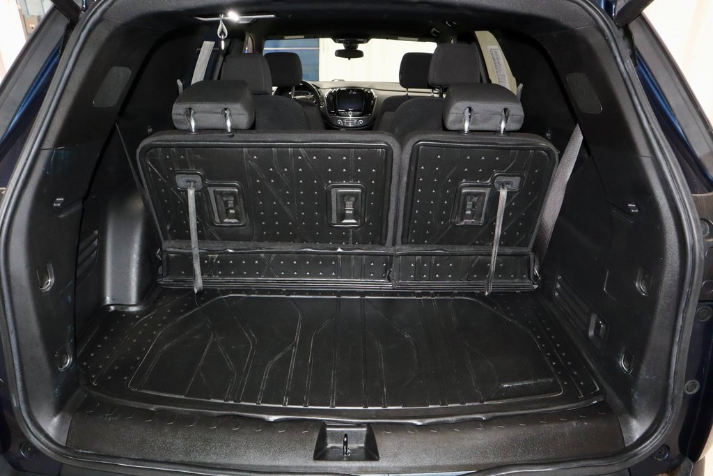 Used 2023 Chevrolet Traverse LT image 13