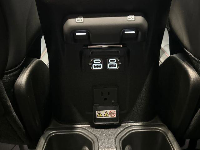 Used 2025 Jeep Gladiator Rubicon image 31