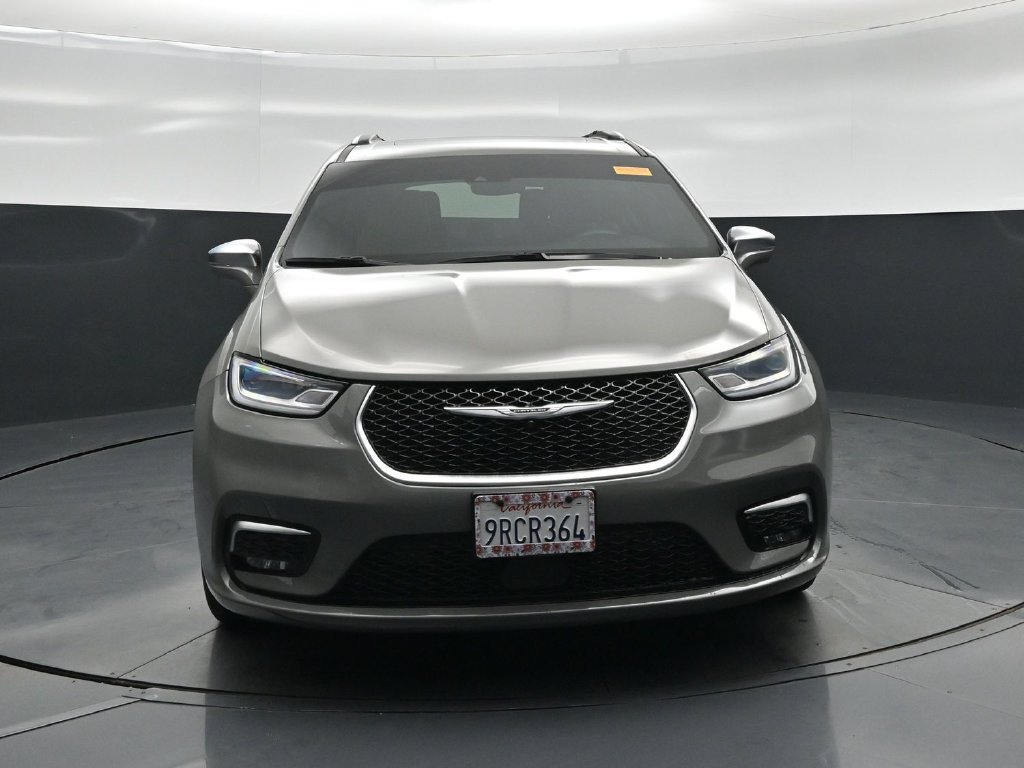 Used 2024 Chrysler Pacifica Pinnacle FWD image 46