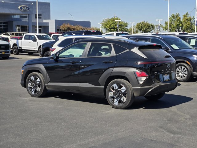 Used 2024 Hyundai Kona SEL FWD image 8