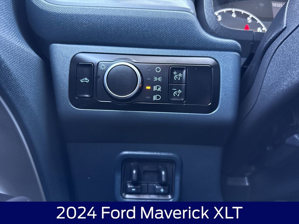 Certified 2024 Ford Maverick XLT w/ XLT Luxury Package AWD/4WD image 24