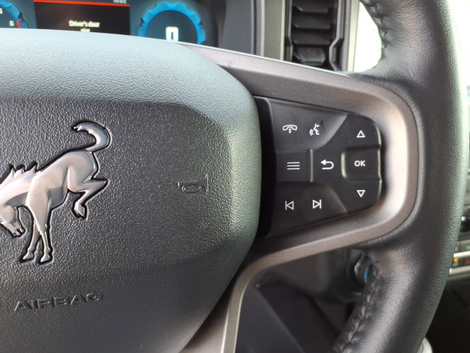 Certified 2025 Ford Bronco Badlands w/ Sasquatch Package image 16