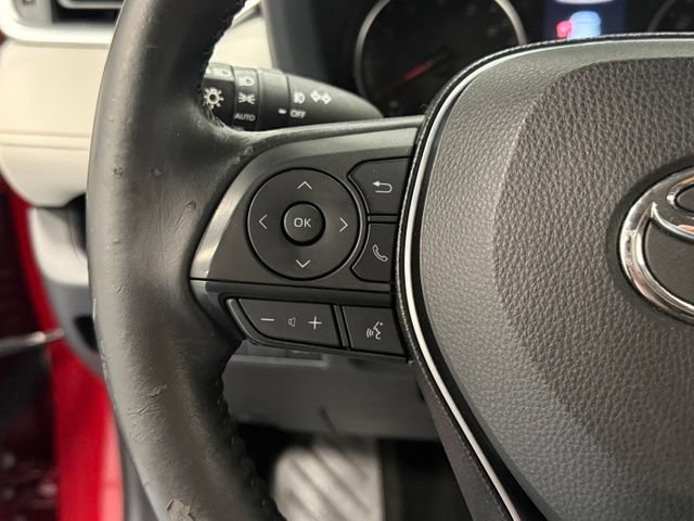 Used 2019 Toyota RAV4 XLE Premium FWD image 18