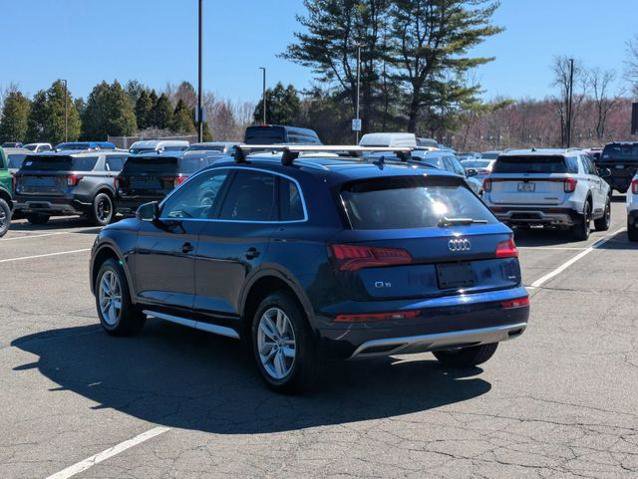 Used 2020 Audi Q5 2.0T Premium w/ Convenience Package image 3