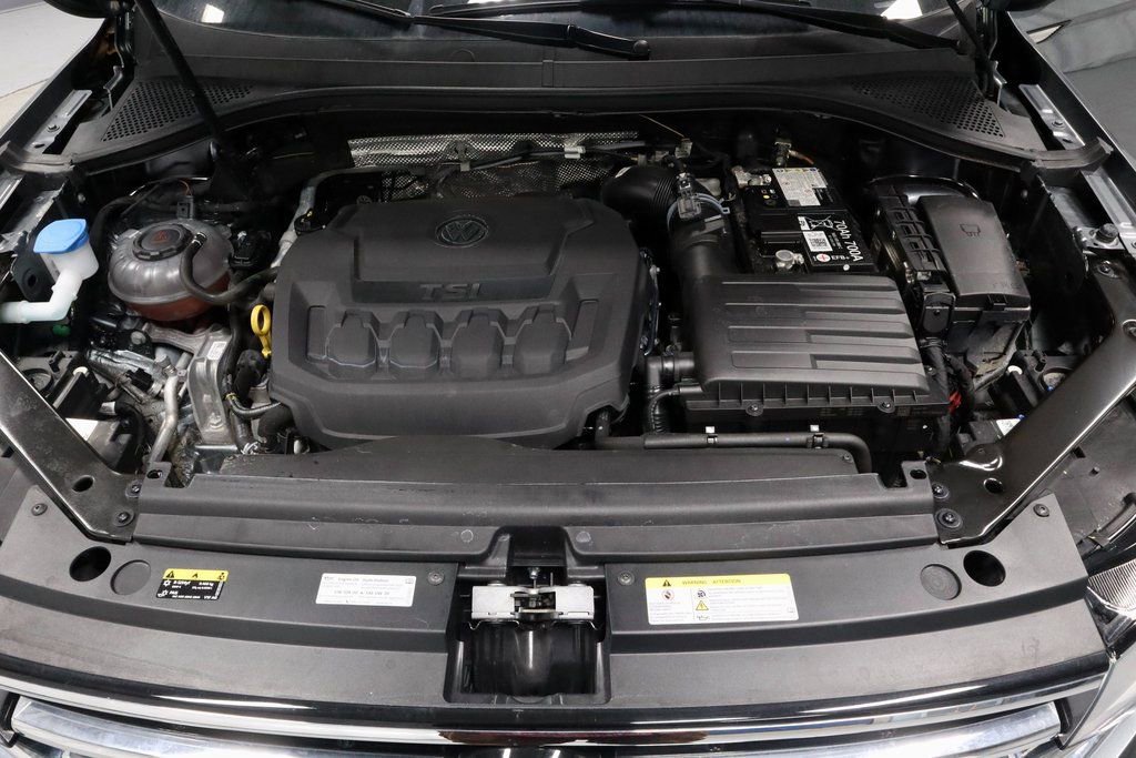 Used 2024 Volkswagen Tiguan Wolfsburg Edition image 17