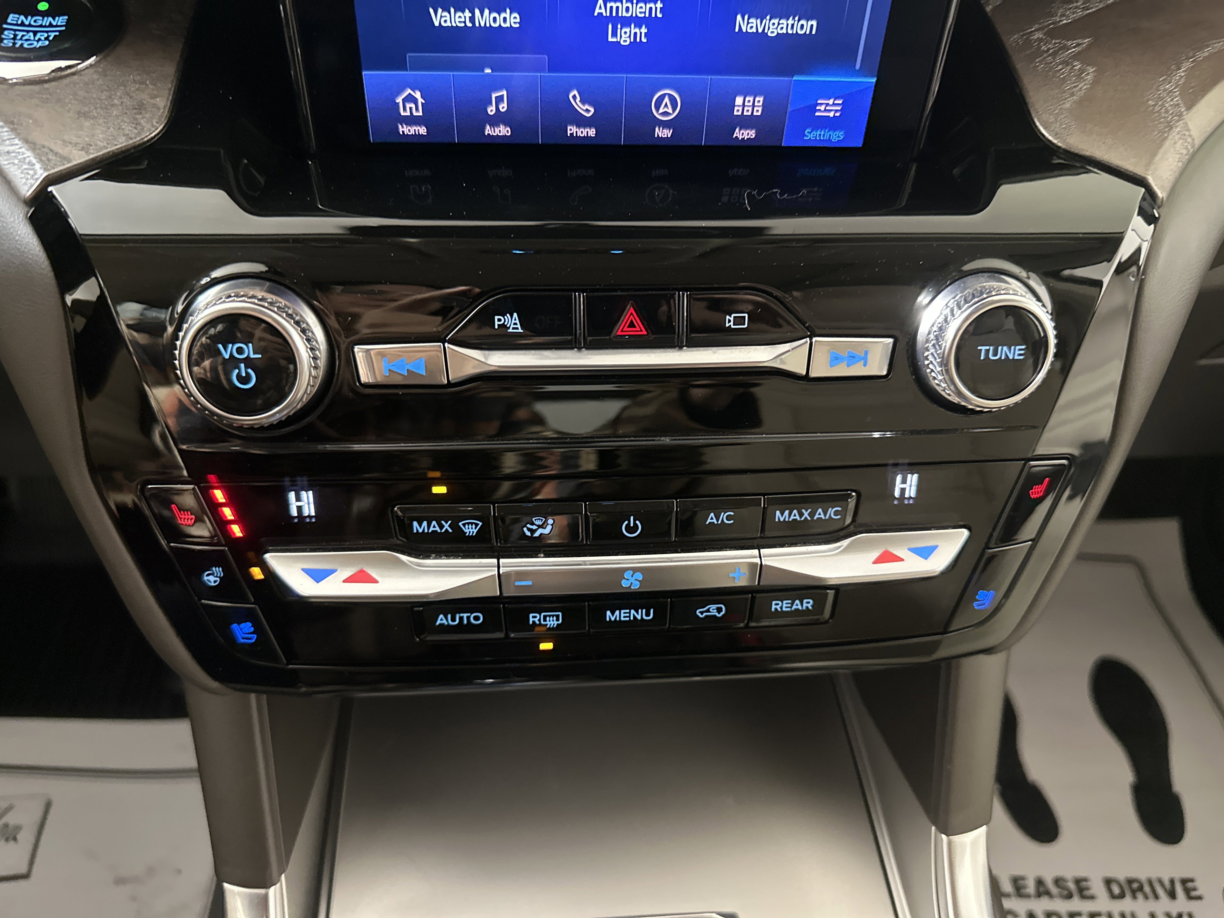 Certified 2021 Ford Explorer Platinum w/ Equipment Group 601A image 19