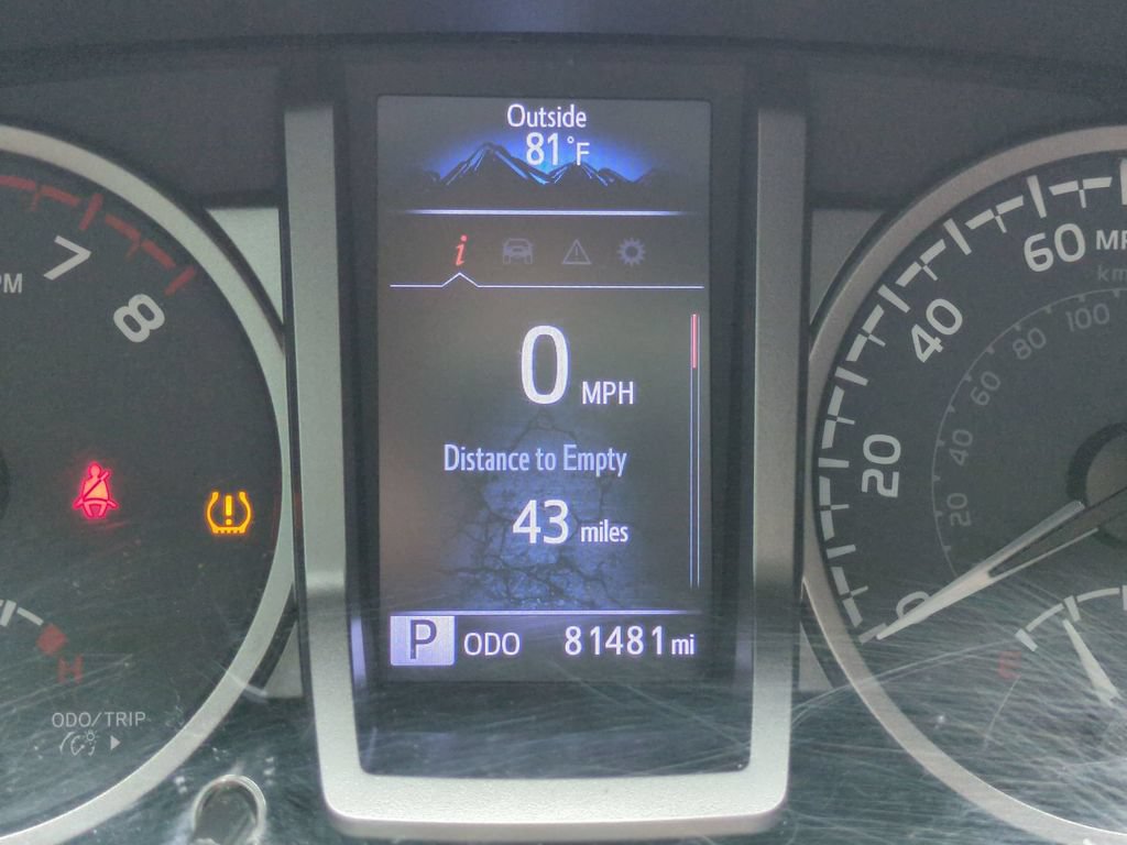 Used 2022 Toyota Tacoma SR5 RWD image 29
