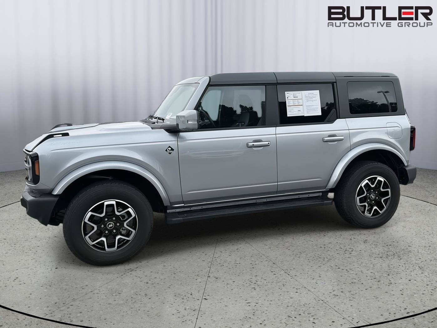 Certified 2024 Ford Bronco Outer Banks AWD/4WD image 3