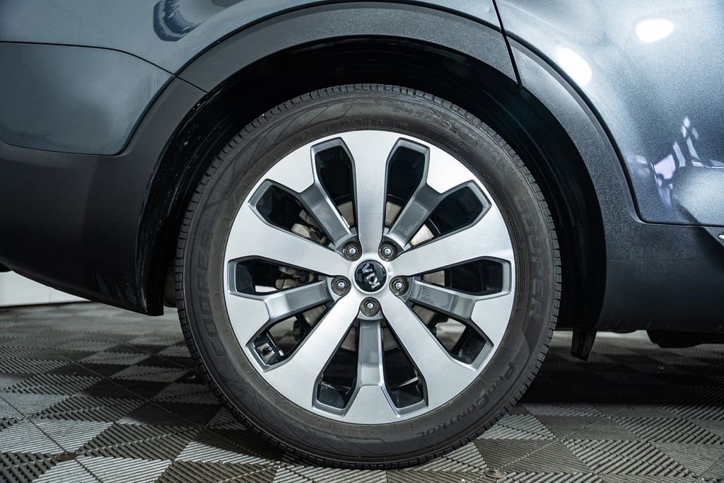 Used 2021 Kia Telluride EX w/ EX Premium Package image 18