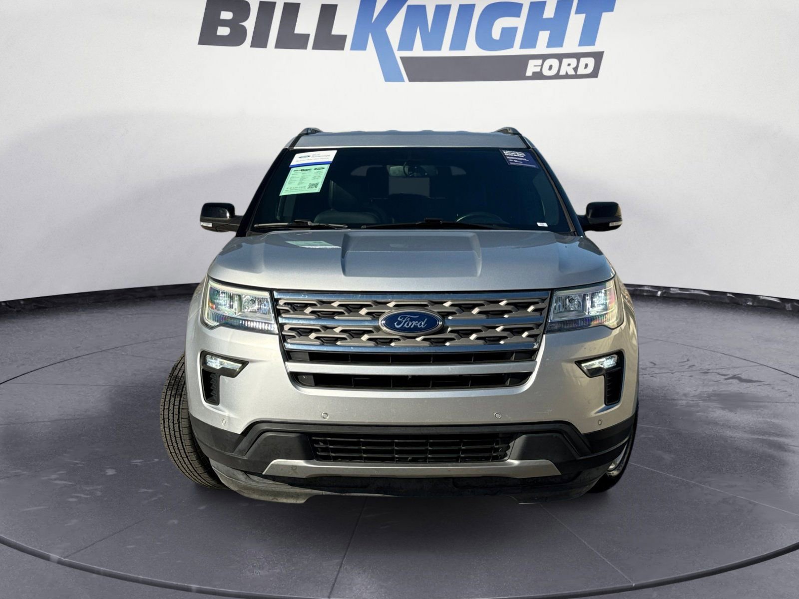 Certified 2018 Ford Explorer XLT w/ Equipment Group 202A image 8