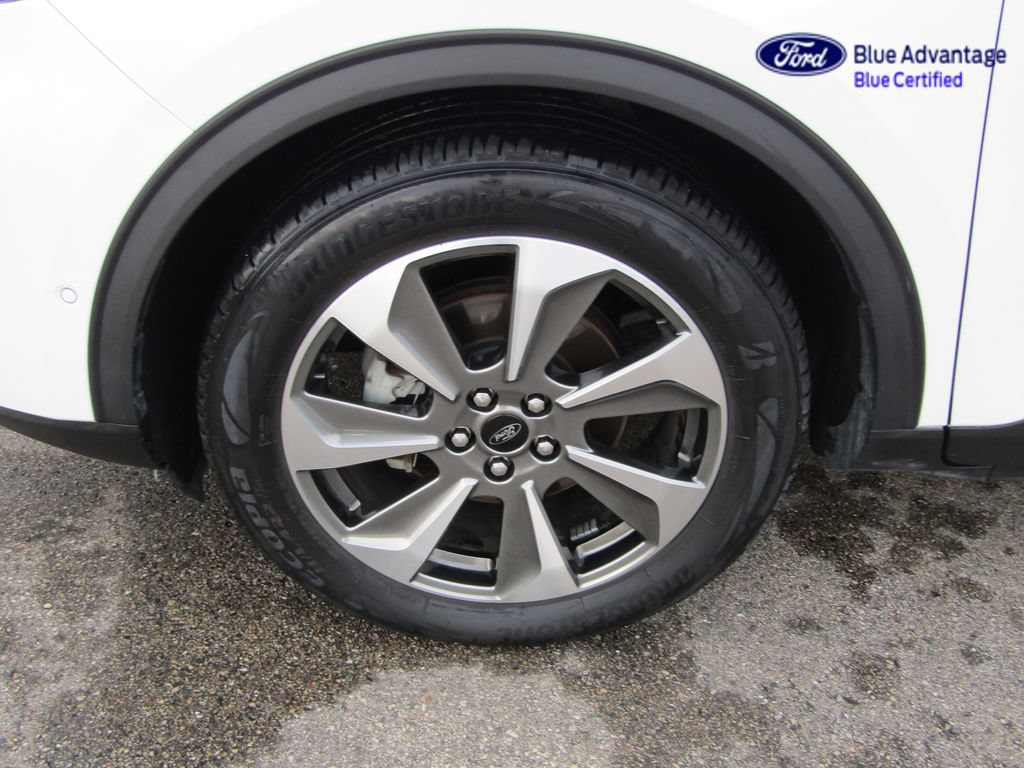 Certified 2020 Ford Escape Titanium AWD/4WD image 15