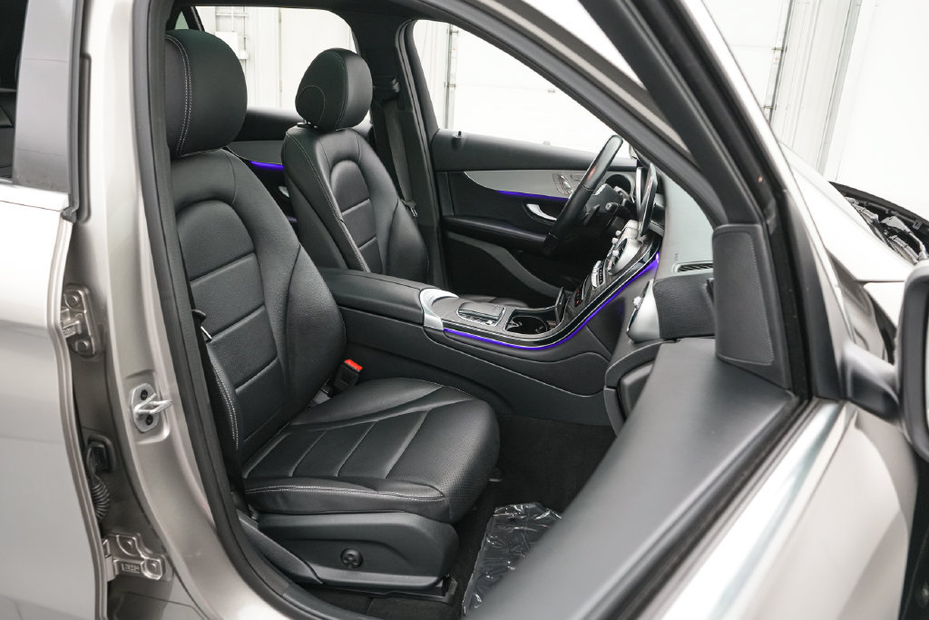 Used 2022 Mercedes-Benz GLC 300 4MATIC image 24