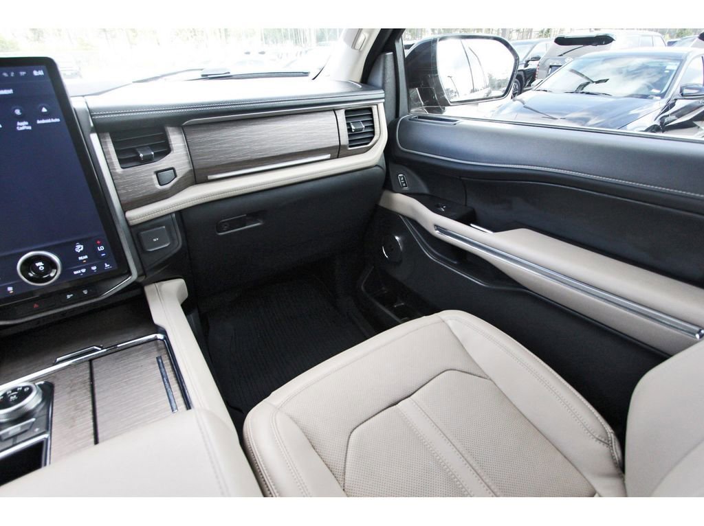 Certified 2023 Ford Expedition Limited RWD image 14