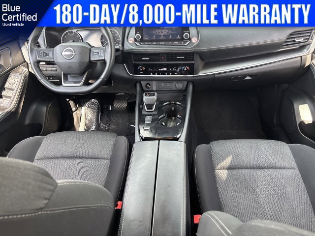 Used 2025 Nissan Rogue SV FWD image 12