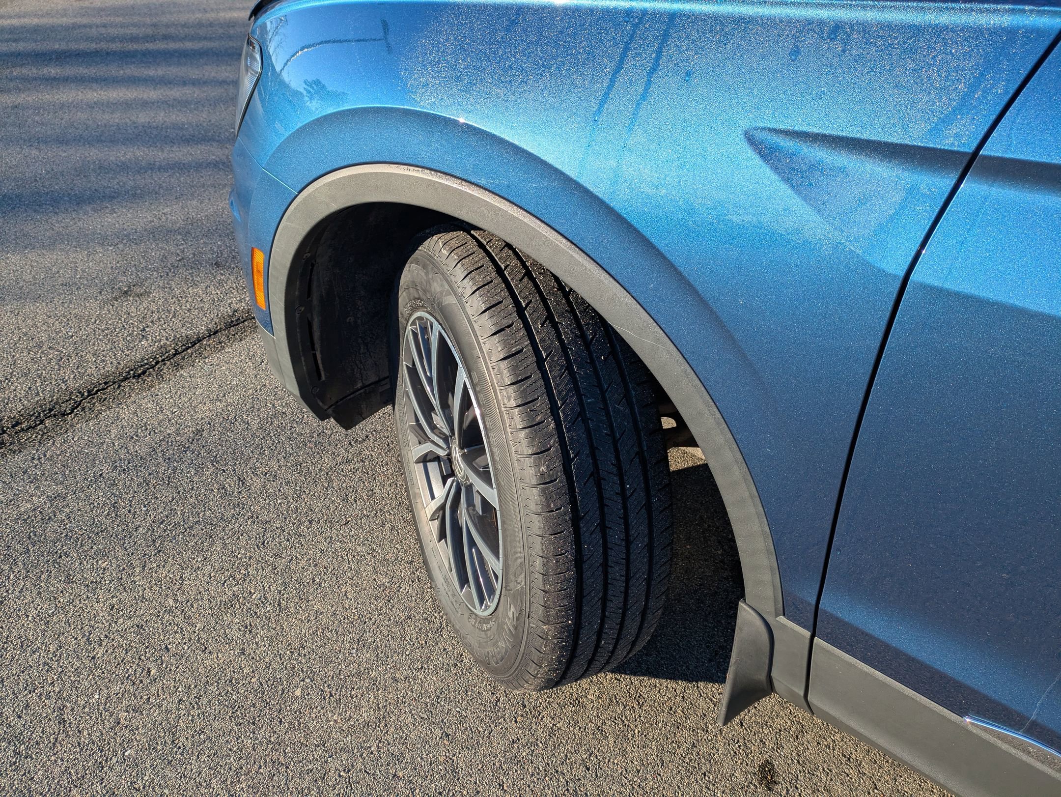 Used 2020 Volkswagen Tiguan SE image 39