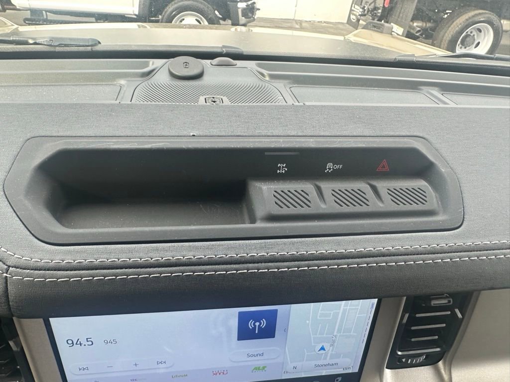 Certified 2025 Ford Bronco Outer Banks AWD/4WD image 21