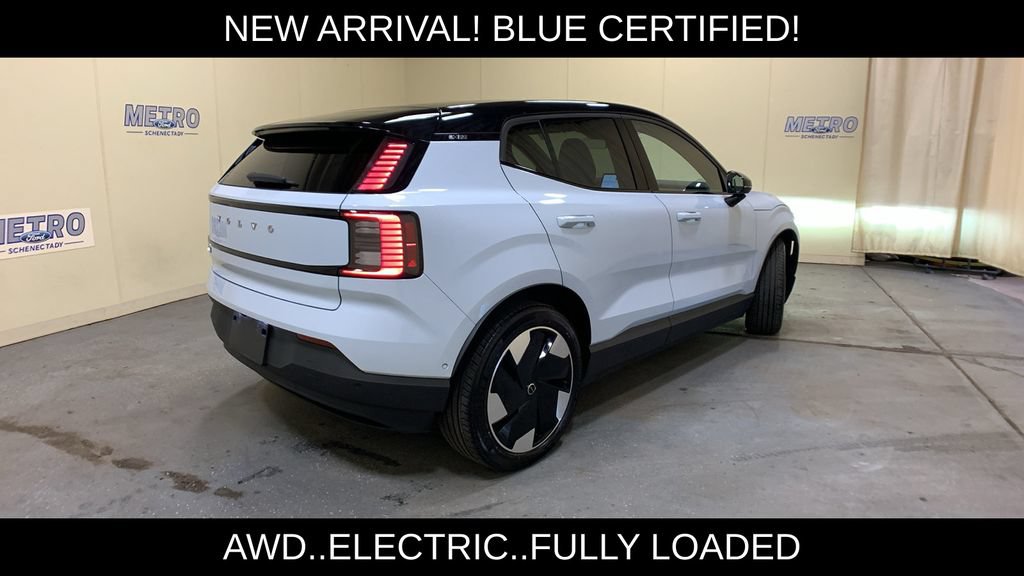 Used 2025 Volvo EX30 Ultra w/ Climate Package AWD/4WD image 3